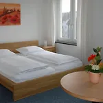 Zur Boerse 3*