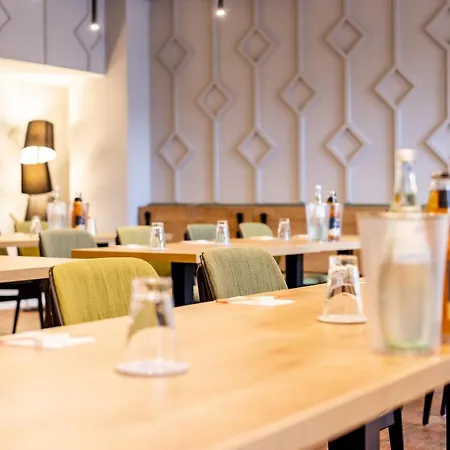 Zur Boerse 3* האמלן