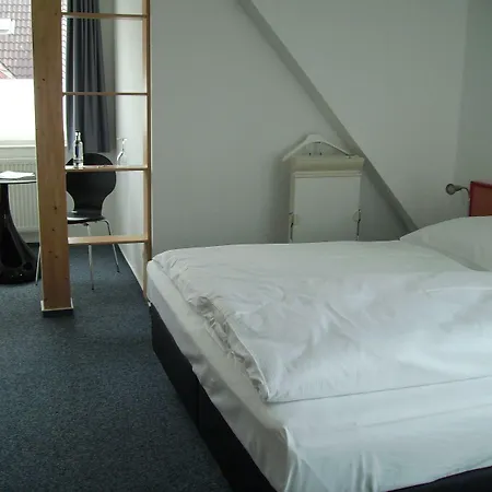 Zur Boerse 3* האמלן