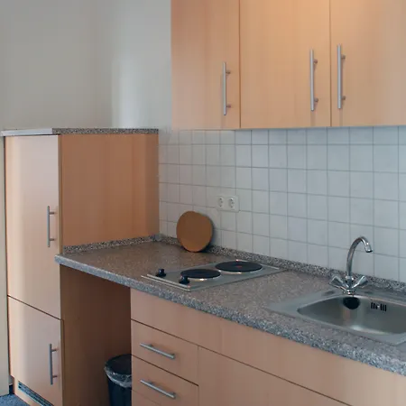 Zur Boerse מלון 3*