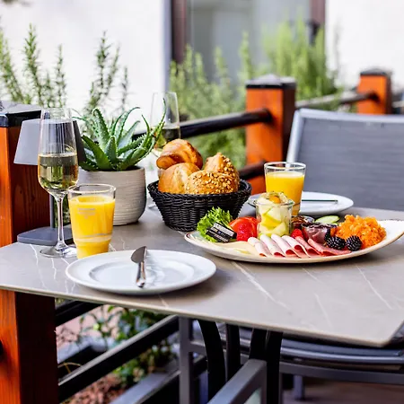 Zur Boerse 3* האמלן