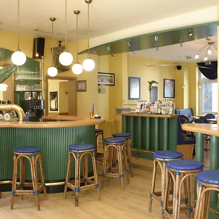 Zur Boerse מלון 3*