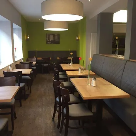 Zur Boerse מלון האמלן